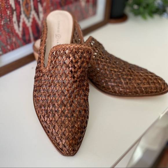 Chinese Laundry Woven Mules - Picture 4 of 4